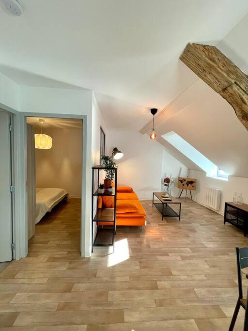 Cosy Hyper Centre Wifi Apartment *